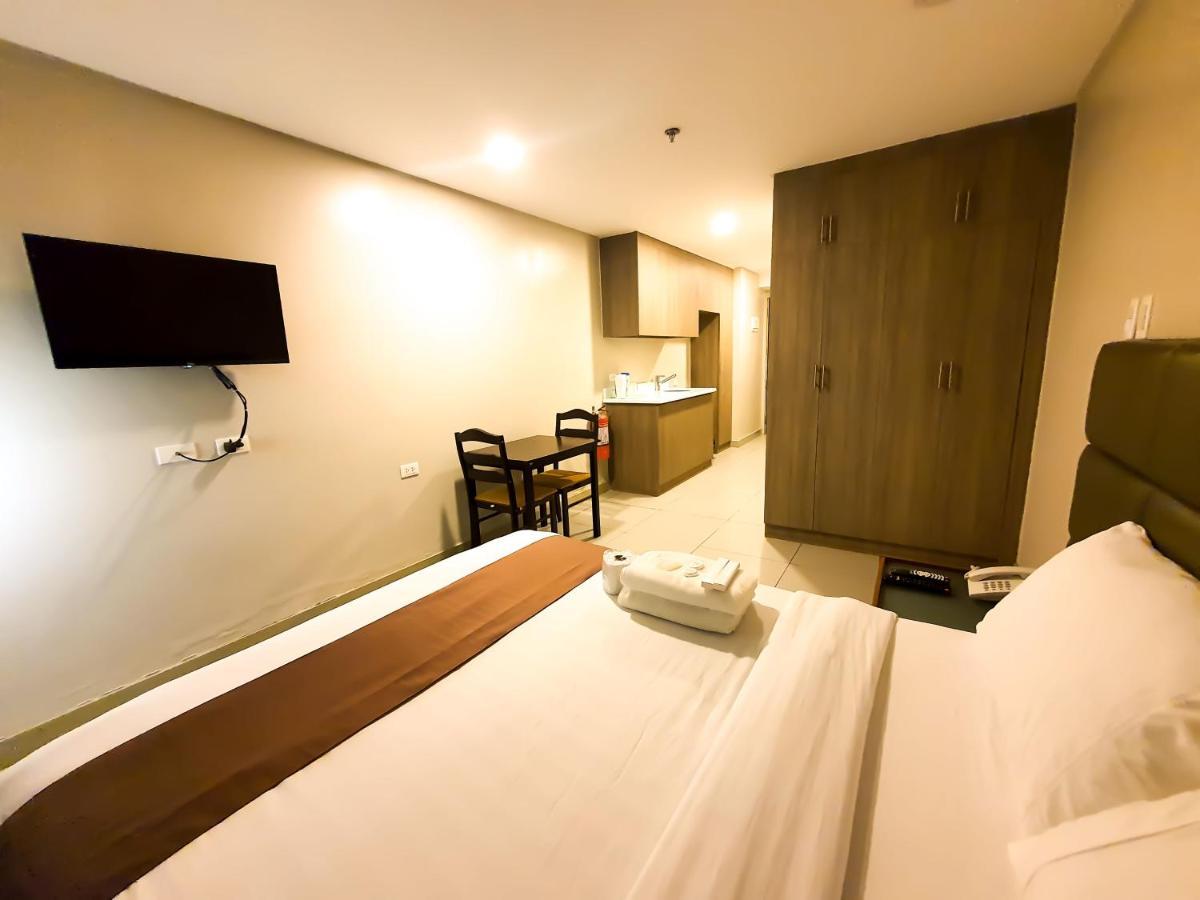 Lelita Hotel - Certified Quarantine Facility Makati City Extérieur photo